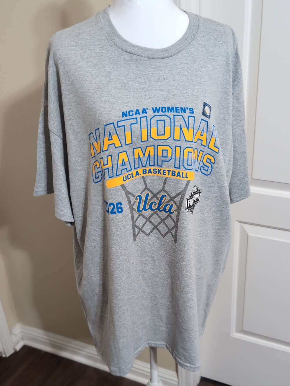 Blue 84 Gray UCLA National Champions Short Sleeve Tee XL New Unisex